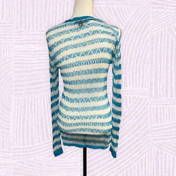 Tommy Bahama size M blue and white open weave cover up/lightweight sweater EUC - Picture 4 of 7